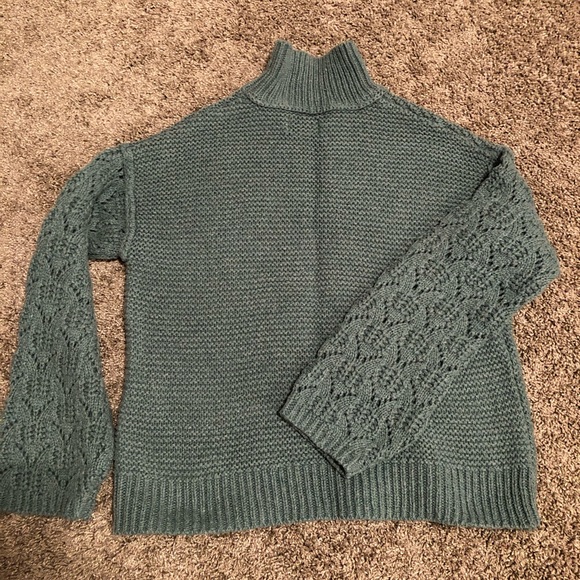 Beautiful Sweater - Picture 6 of 6